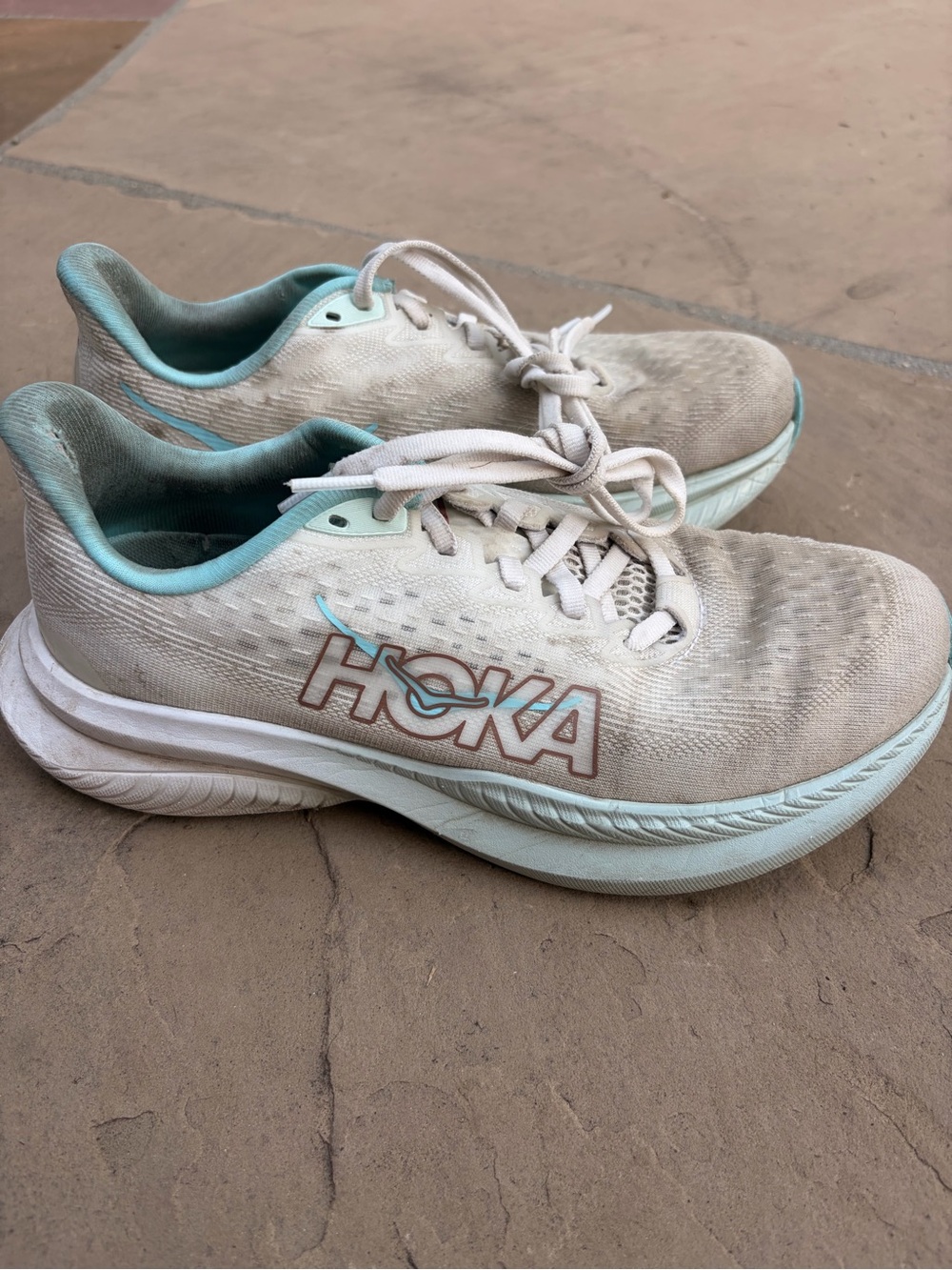 Hoka Women's Mach 6 Running Shoes